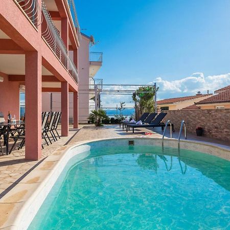 Solaris Holiday Home - Private Pool Stanici 외부 사진