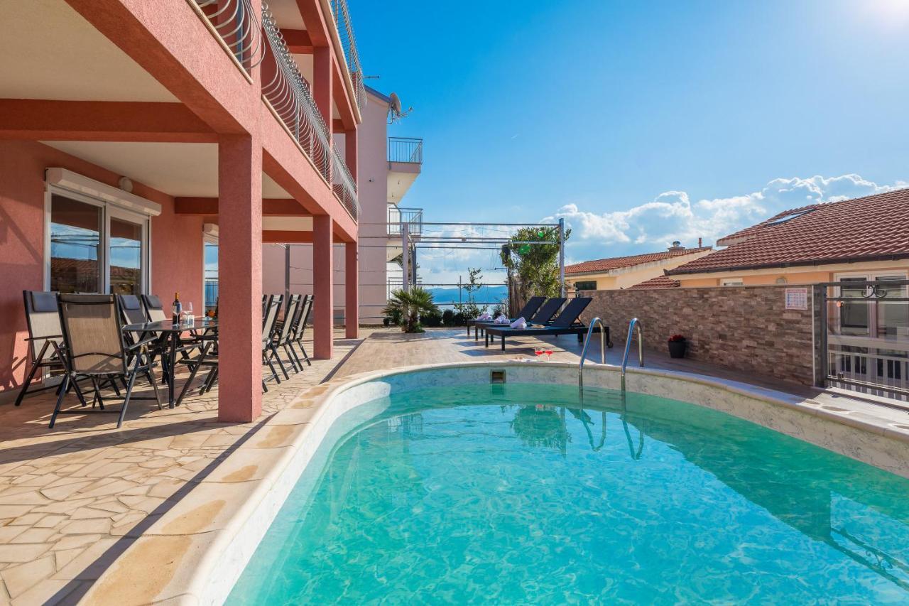 Solaris Holiday Home - Private Pool Stanici 외부 사진
